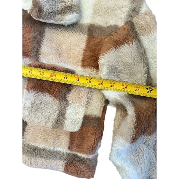 Ci Sono - Women’s Cropped Plaid Full Zip Fuzzy Soft Jacket in Size Medium - Picture 5 of 7